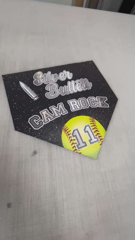 Custom pendant sports banners, perfect for team promotions, events, or sports tournaments. Vibrant, durable materials with personalized designs to showcase team spirit and enhance visibility.